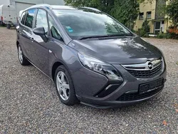 Grau Gebraucht 2012 Opel Zafira Tourer Active Van / Kleinbus | 4.450 € (Superpreis)