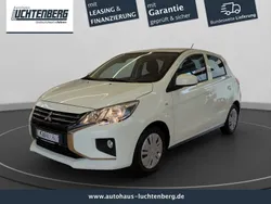 Weiß Gebraucht 2023 Mitsubishi Space Star Select Limousine | 10.750 € (Guter Preis)