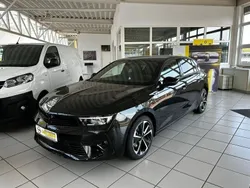 Lackierung schwarz perla nera/ Gebraucht 2024 Opel Astra GS Line Limousine | 29.900 € (Superpreis)