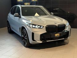 Brooklyn grau Gebraucht 2025 BMW X5 M Sport SUV | 87.670 € (Superpreis)