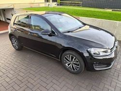 Schwarz Gebraucht 2016 VW Golf VII Allstar Limousine | 11.900 € (Fairer Preis)