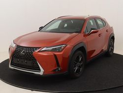 Blazing carnelian metallic blazing carnelian metallic Gebraucht 2024 Lexus UX 250h SUV | 31.401 € (Fairer Preis)