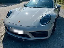 Grau Gebraucht 2023 Porsche 911 Carrera GTS Cabrio | 171.500 € (Fairer Preis)