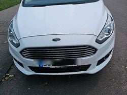 Weiß Gebraucht 2019 Ford S-MAX S Van / Kleinbus | 22.999 € (Fairer Preis)