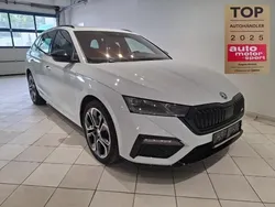 Weiß Gebraucht 2024 Skoda Octavia RS Kombi | 33.999 € (Fairer Preis)