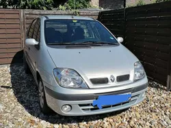 Silber Gebraucht 2000 Renault Scénic Van / Kleinbus | 2.099 € (Etwas zu teuer)