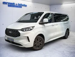 Weiß Gebraucht 2024 Ford Tourneo Custom Titanium Van / Kleinbus | 52.990 €