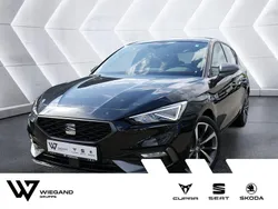 Schwarz Gebraucht 2024 Seat Leon FR Limousine | 29.927 € (Fairer Preis)
