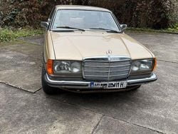 Gold Gebraucht 1983 Mercedes 230 Coupé | 15.500 €