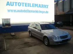 Silber metallic Gebraucht 2004 Mercedes E200 Classic Kombi | 5.550 €