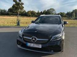 Schwarz Gebraucht 2018 Mercedes C220 Kombi | 29.999 €
