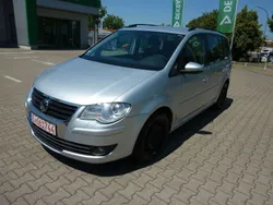Grau Gebraucht 2010 VW Touran Highline Van / Kleinbus | 3.600 € (Superpreis)