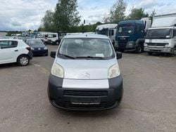 Grau Gebraucht 2009 Citroën Nemo Van / Kleinbus | 2.690 € (Fairer Preis)