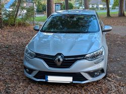 Grau Gebraucht 2016 Renault Mégane III Intens Limousine | 9.100 € (Fairer Preis)
