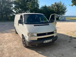 Weiß Gebraucht 2002 VW T4 Van | 8.000 € (Guter Preis)