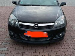 Schwarz Gebraucht 2006 Opel Astra Cabriolet Cabrio | 4.000 € (Fairer Preis)