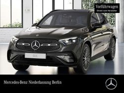 Grau Gebraucht 2025 Mercedes GLC200 AMG SUV | 63.200 €