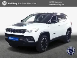 Alpine white Gebraucht 2024 Jeep Compass Trailhawk SUV | 38.425 € (Teuer)
