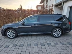 Grau Gebraucht 2021 VW Passat GTE Kombi | 22.300 € (Guter Preis)