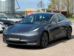 Grau Gebraucht 2020 Tesla Model 3 Long Range Limousine | 16.900 €