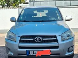 Gebraucht 2009 Toyota RAV4 SUV | 7.900 € (Etwas zu teuer)