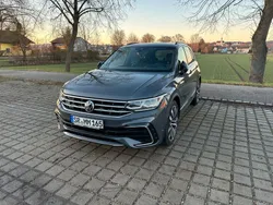 Grau Gebraucht 2020 VW Tiguan R-line SUV | 29.980 € (Fairer Preis)