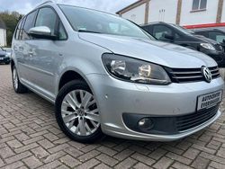 Grau Gebraucht 2013 VW Touran Life Van / Kleinbus | 8.499 € (Guter Preis)