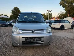 Silber Gebraucht 2007 Citroën Berlingo Van / Kleinbus | 4.000 € (Etwas zu teuer)