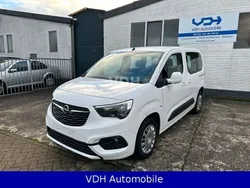 Weiß Gebraucht 2020 Opel Combo Life Edition Van / Kleinbus | 10.990 € (Fairer Preis)