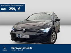 Schwarz Gebraucht 2022 VW Golf VIII Life Limousine | 20.730 € (Fairer Preis)