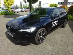 Schwarz Gebraucht 2022 Volvo V60 Plus Kombi | 31.880 € (Fairer Preis)