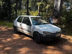 Gebraucht 1997 Peugeot 106 Kleinwagen | 200 €