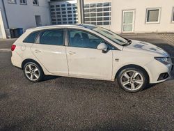 Weiß Gebraucht 2011 Seat Ibiza Sport Limousine | 2.200 € (Guter Preis)