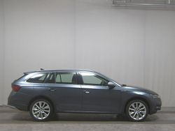 Grau Gebraucht 2022 Skoda Octavia Kombi | 19.980 € (Fairer Preis)