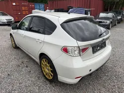 Weiß Gebraucht 2010 Subaru Impreza Active Limousine | 900 €