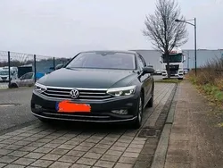Grau Gebraucht 2020 VW Passat Limousine | 24.950 € (Etwas zu teuer)