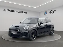 Midnight black Gebraucht 2023 Mini Cooper SE Hatch Kleinwagen | 21.780 € (Fairer Preis)