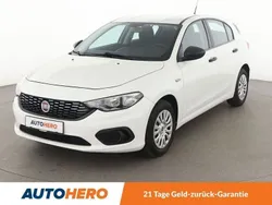 Weiß Gebraucht 2017 Fiat Tipo Pop Limousine | 9.490 € (Fairer Preis)