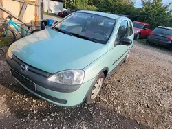 Grün Gebraucht 2001 Opel Corsa Comfort Limousine | 250 € (Superpreis)