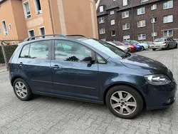 Blau Gebraucht 2008 VW Golf Plus Cross United Van / Kleinbus | 2.999 €