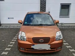 Orange Gebraucht 2006 Kia Picanto EX Kleinwagen | 1.850 € (Etwas zu teuer)