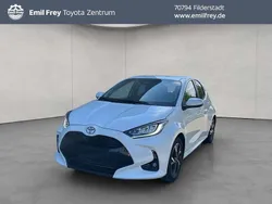 Weiß Neu 2025 Toyota Yaris Limousine | 24.490 € (Guter Preis)