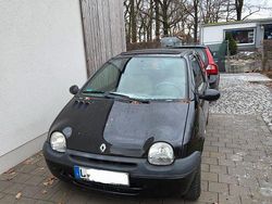 Schwarz Gebraucht 2003 Renault Twingo Kleinwagen | 1.900 € (Fairer Preis)