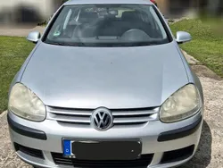 Grau Gebraucht 2004 VW Golf V Limousine | 1.600 € (Superpreis)