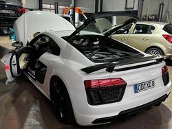Weiß Gebraucht 2017 Audi R8 Coupé Performance Coupé | 83.999 € (Teuer)