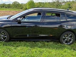 Schwarz Gebraucht 2019 Ford Focus ST-Line Kombi | 13.200 € (Fairer Preis)