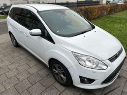 Weiß Gebraucht 2015 Ford C-MAX Van / Kleinbus | 5.100 € (Etwas zu teuer)