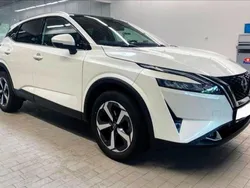 Weiß Gebraucht 2023 Nissan Qashqai N-Connecta SUV | 24.500 € (Guter Preis)