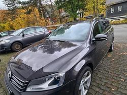 Braun Gebraucht 2011 VW Passat Kombi | 6.990 € (Teuer)