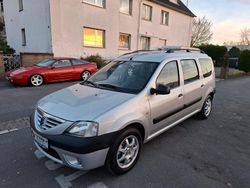 Grau Gebraucht 2008 Dacia Logan MCV Lauréate Kombi | 1.990 € (Fairer Preis)